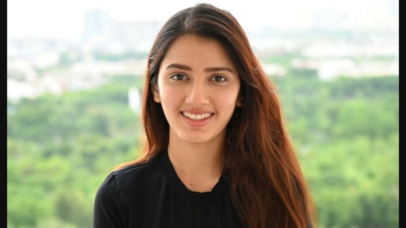 neetu bisht sister age