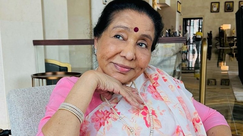 asha bhosale age